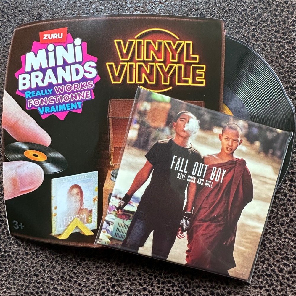 Zuru Mini Brands Vinyl Fall Out Boy "My Songs know.." Really Works Uncommon NEW